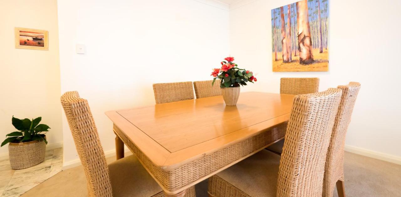 גולד קוסט Victoria Square Apartments מראה חיצוני תמונה